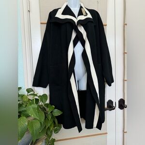 NWT black and white Tahari heavyweight cardigan